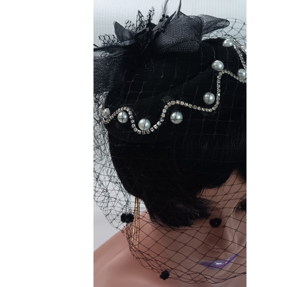 Vintage Style Black Fascinator Hat Birdcage Veil Rhinestone Faux Pearl Bow Clip - Picture 3 of 10
